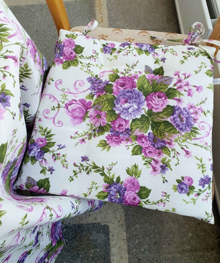 Kėdės pagalvėlė "Rožės violetinės" Kėdės pagalvėlė "Rožės violetinės"